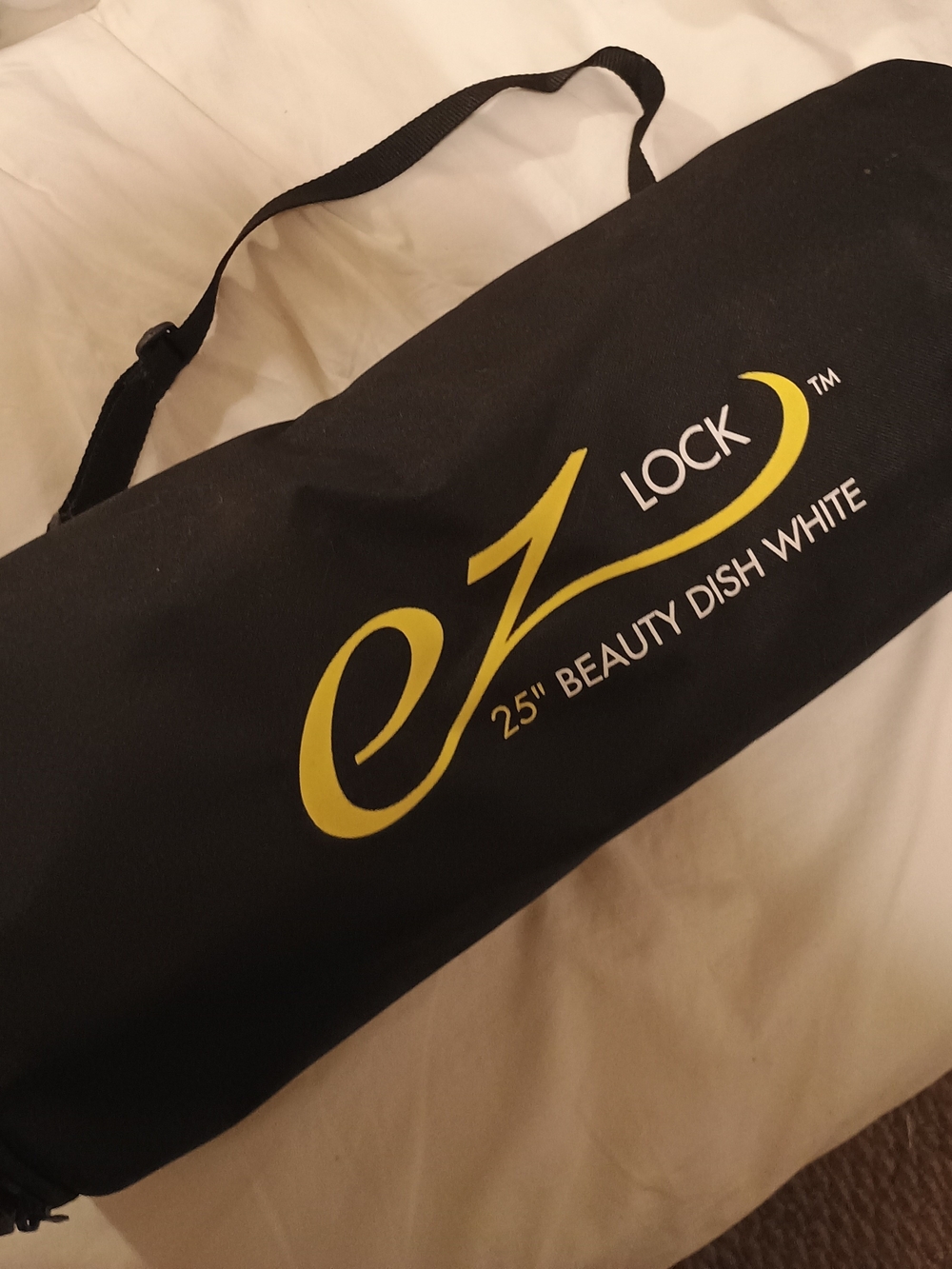 25" Beauty Dish-with carry bag, grid